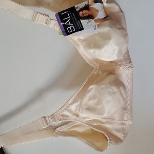 NWT Bali Flexible support Wireless Bra 36B